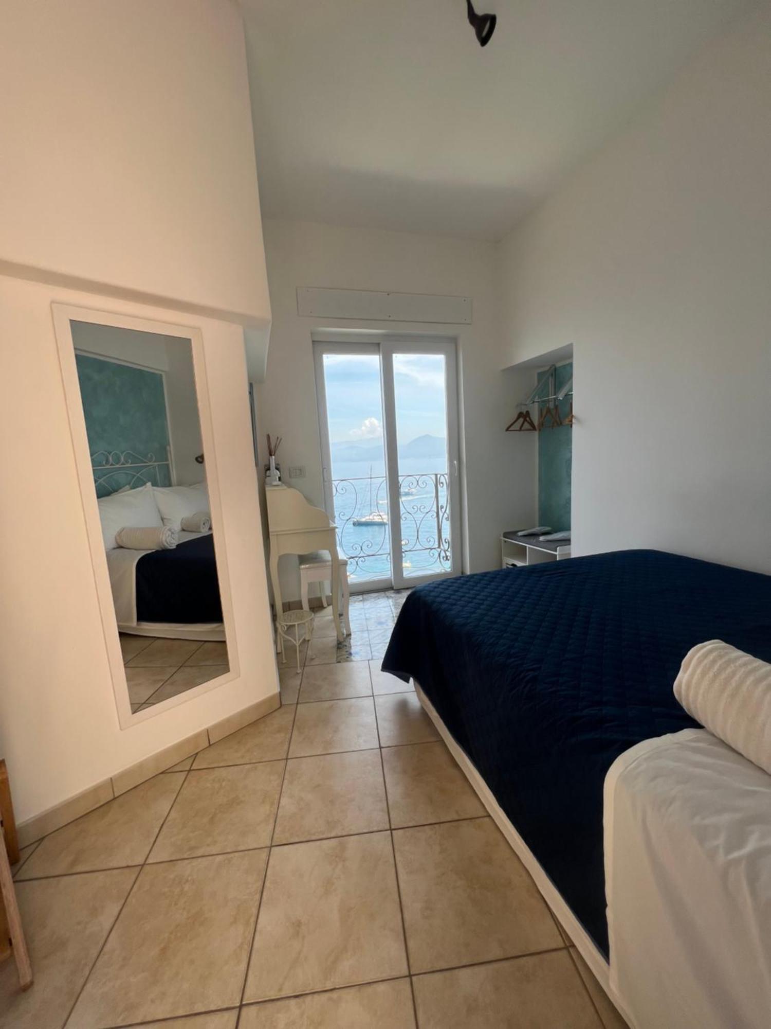 Alojamento de Acomodação e Pequeno-almoço La Terrazza Sul Mare