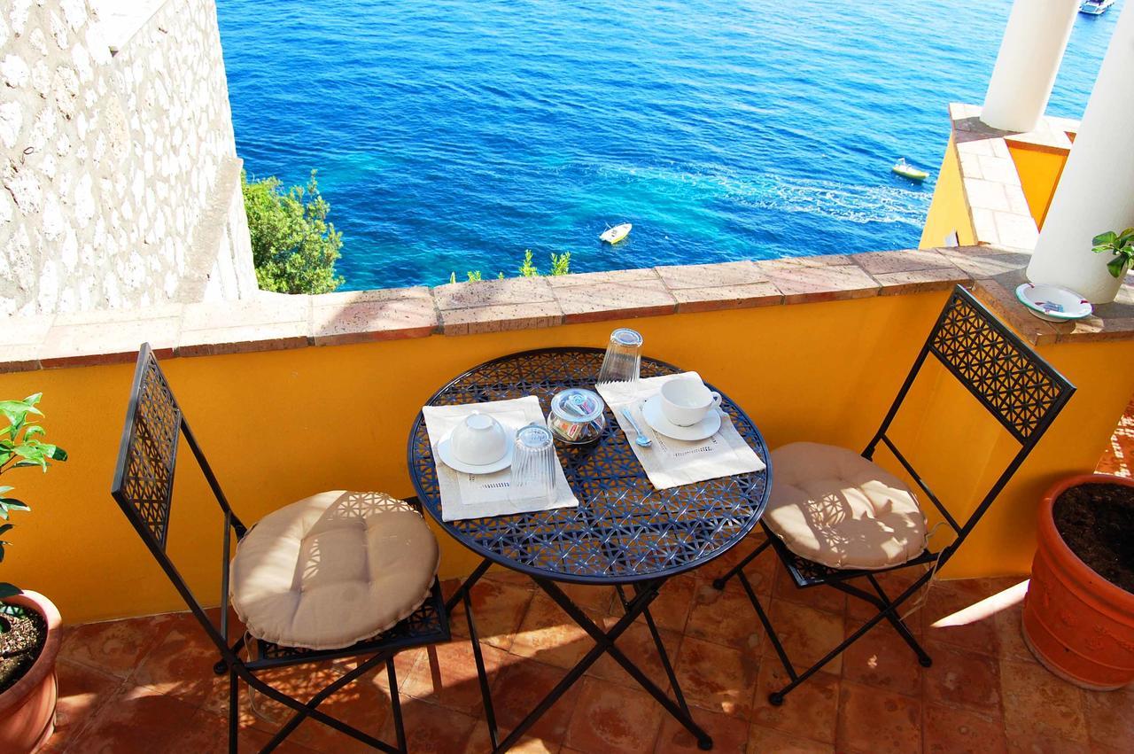 La Terrazza Sul Mare Alojamento de Acomodação e Pequeno-almoço 2*